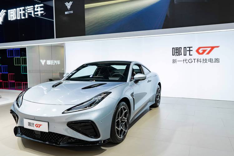 深圳坪山区威科胜企业管理咨询哪吒汽车在智能汽车领域的表现，领途汽车在新能源汽车市场中的影响力